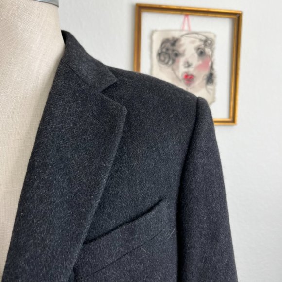 Armani Cashmere Dark Gray Blazer Men's - Picture 2 of 10